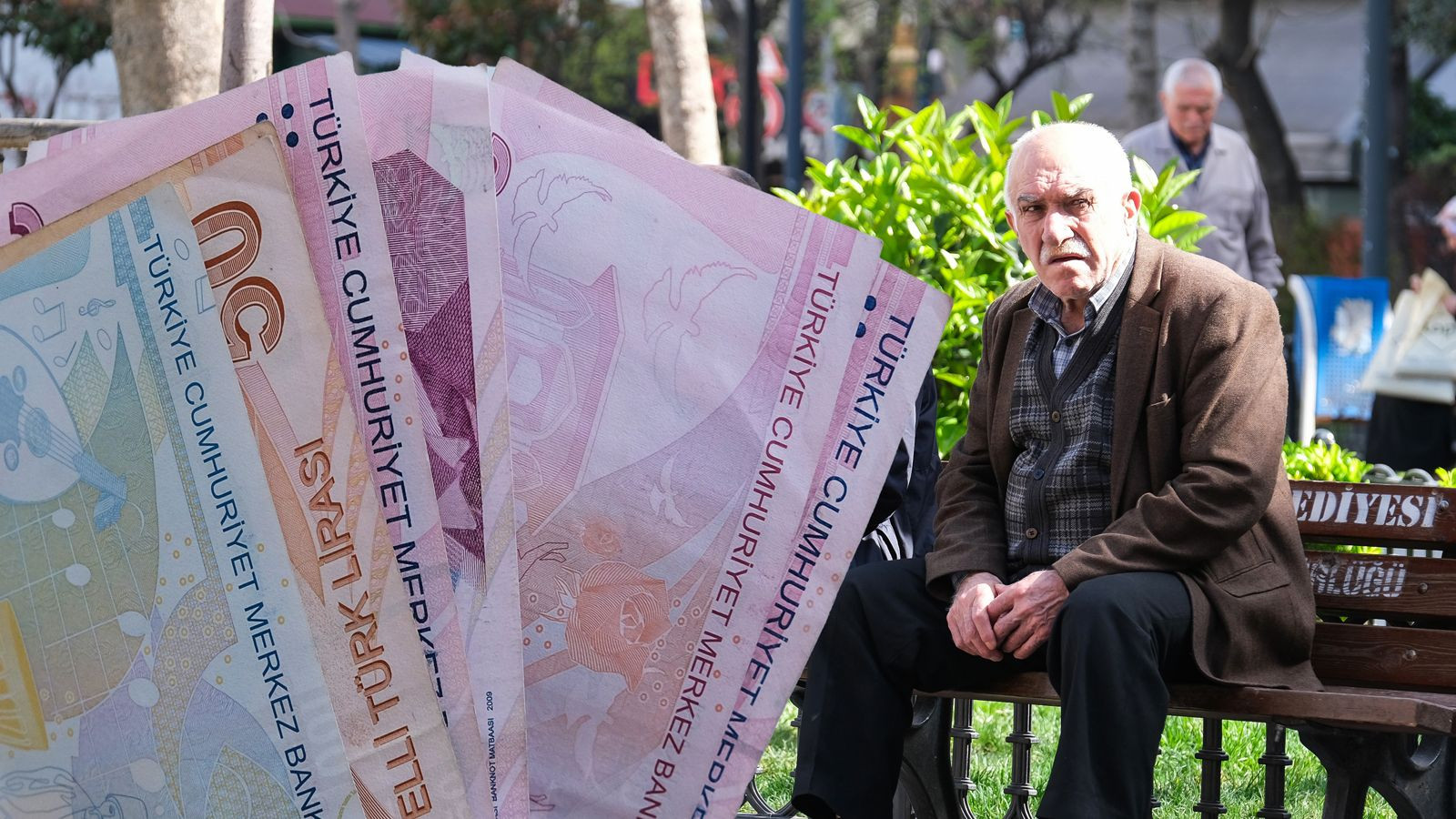 20 bin TL emekli maaşı için yeni hesap: Zamlı ödeme tablosu ortaya çıktı - Resim: 1